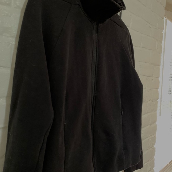 Lululemon jacket RARE - Picture 4 of 5